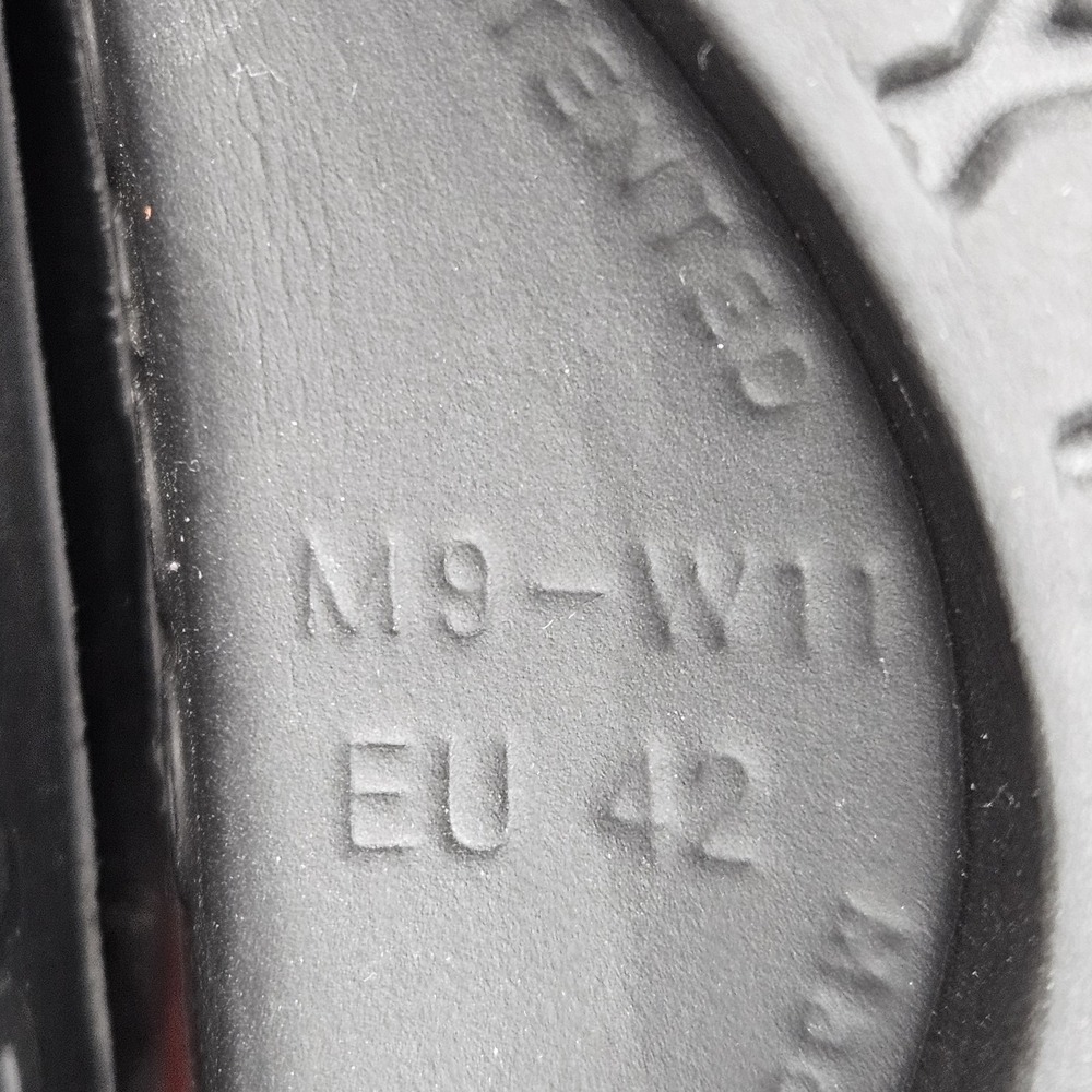 OOFOS Slip On Black Sandals Unisex M9-W11 Heel To Toe 11.5" - Picture 11 of 12